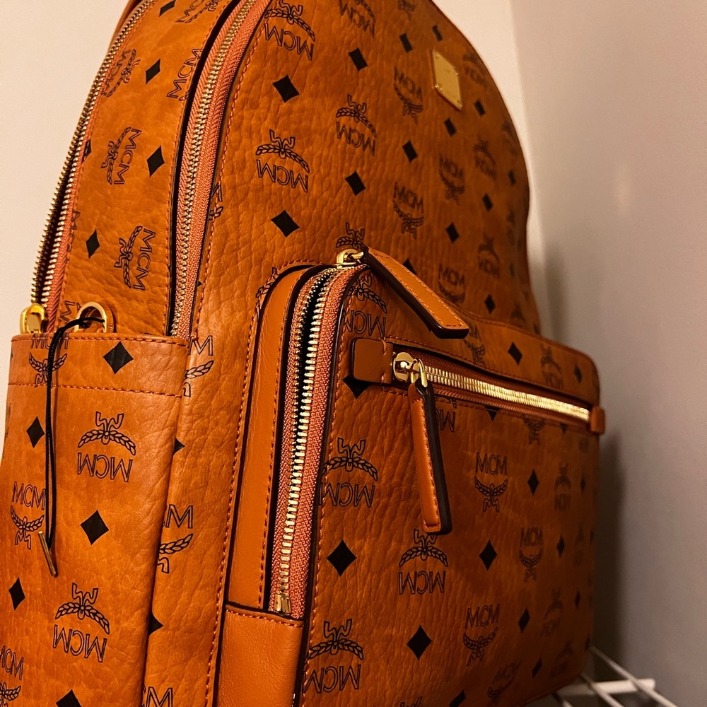 Large MCM backpack - Picture 3 of 3